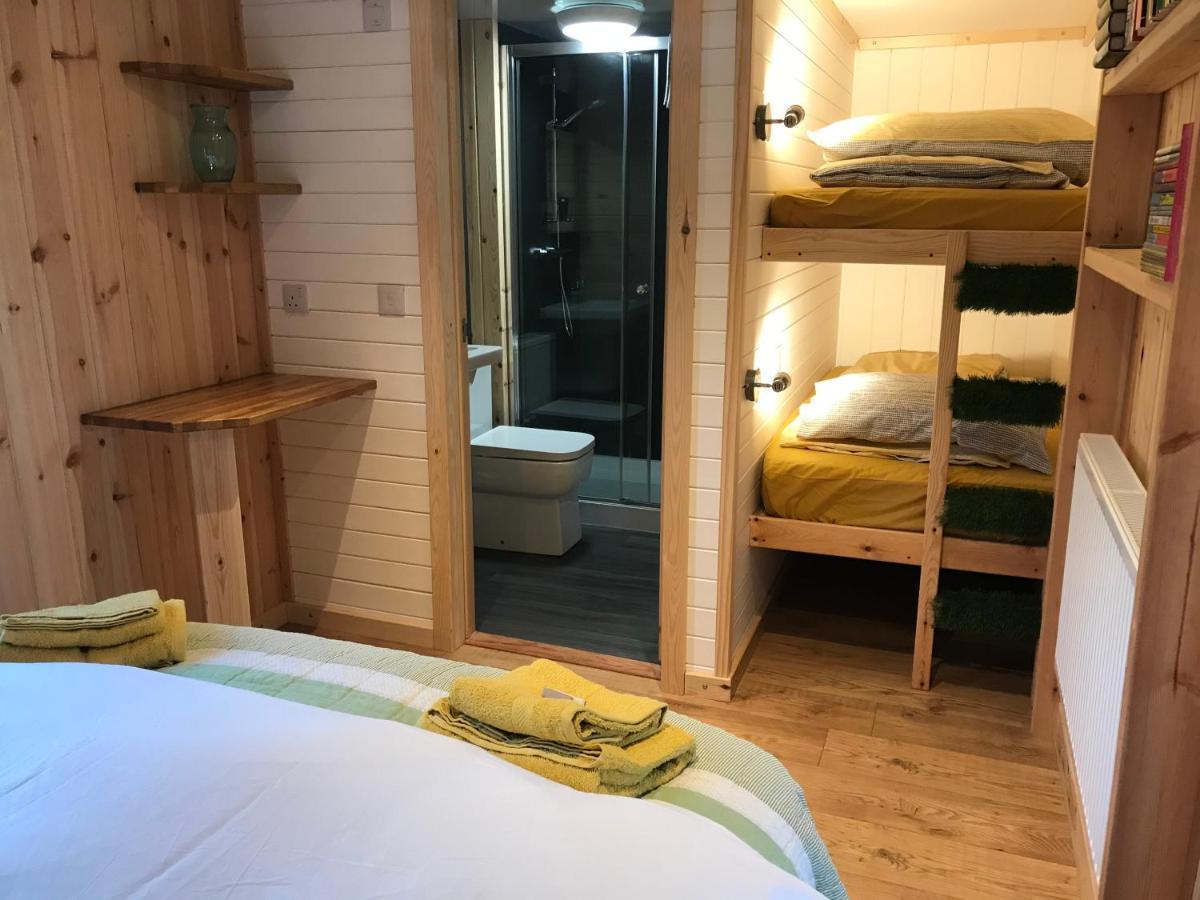Orchard Glamping Hotel Catterall ภายนอก รูปภาพ