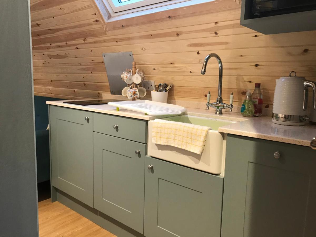 Orchard Glamping Hotel Catterall ภายนอก รูปภาพ